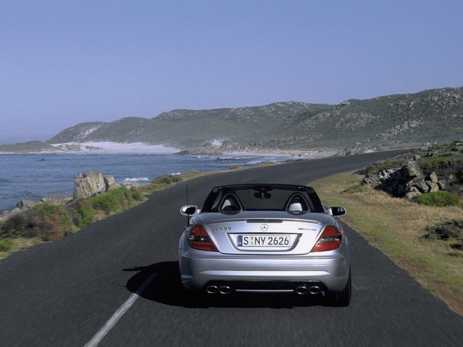  Mercedes-Benz SLK350 2005 года  (фото 18 из 103)